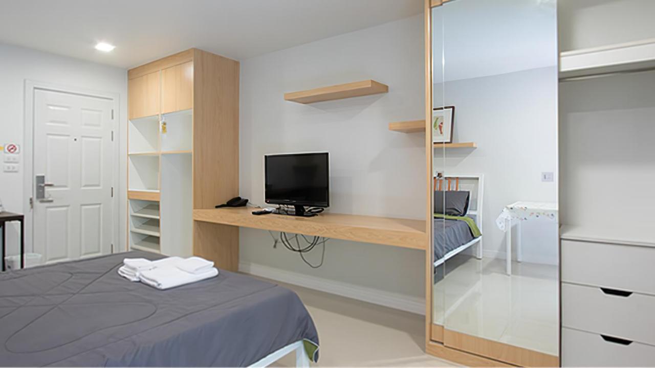 Peaberry Place - พีเบอร์รี่เพลส Bangkok Exteriör bild